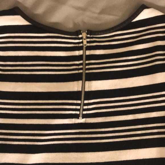 Black and white stripped shirt - Picture 3 of 3